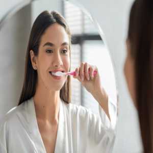 Are You Brushing Your Teeth Correctly? Brushing Basics For A Sparkling Smile